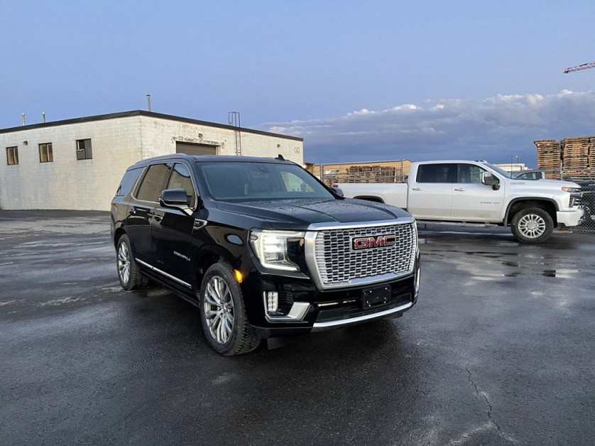 GMC Yukon Denali XL зображення 2